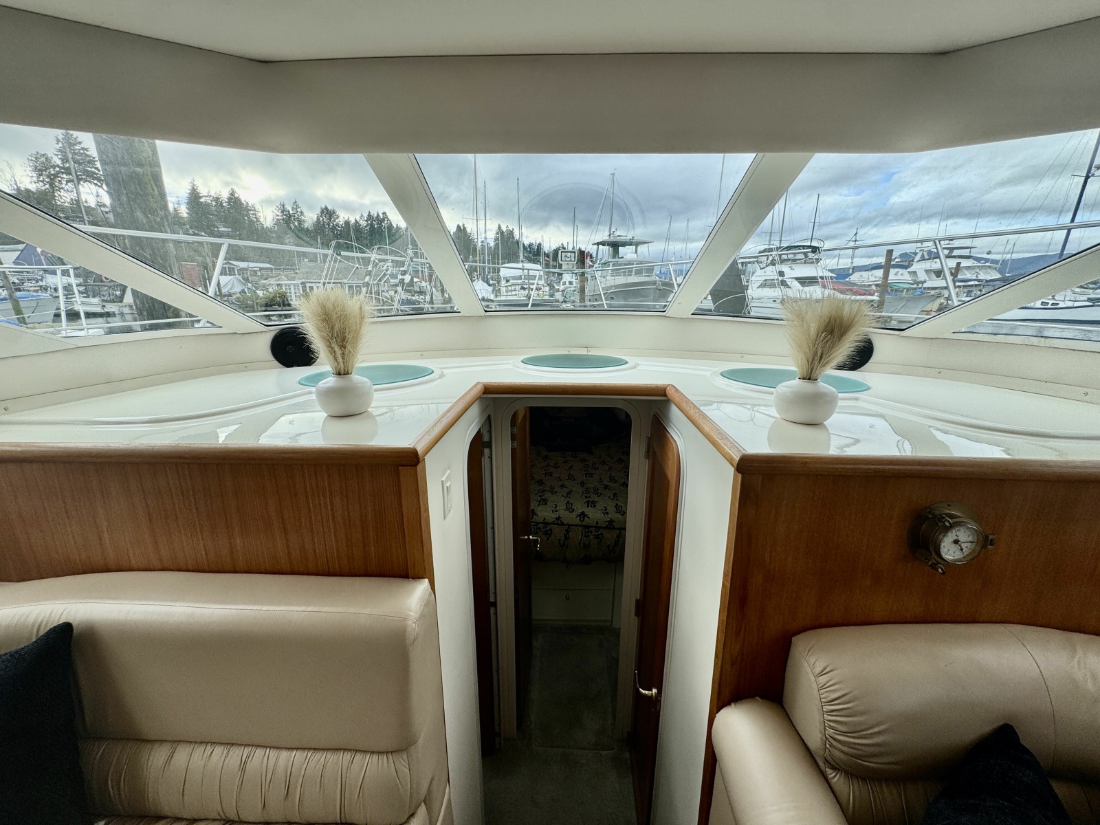 1997 Carver 500 Cockpit Motor Yacht 50