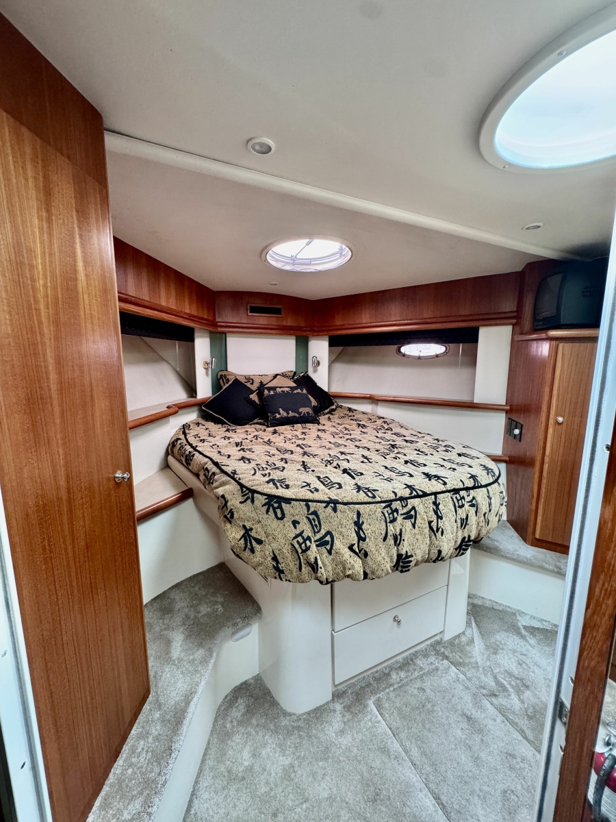 1997 Carver 500 Cockpit Motor Yacht 50