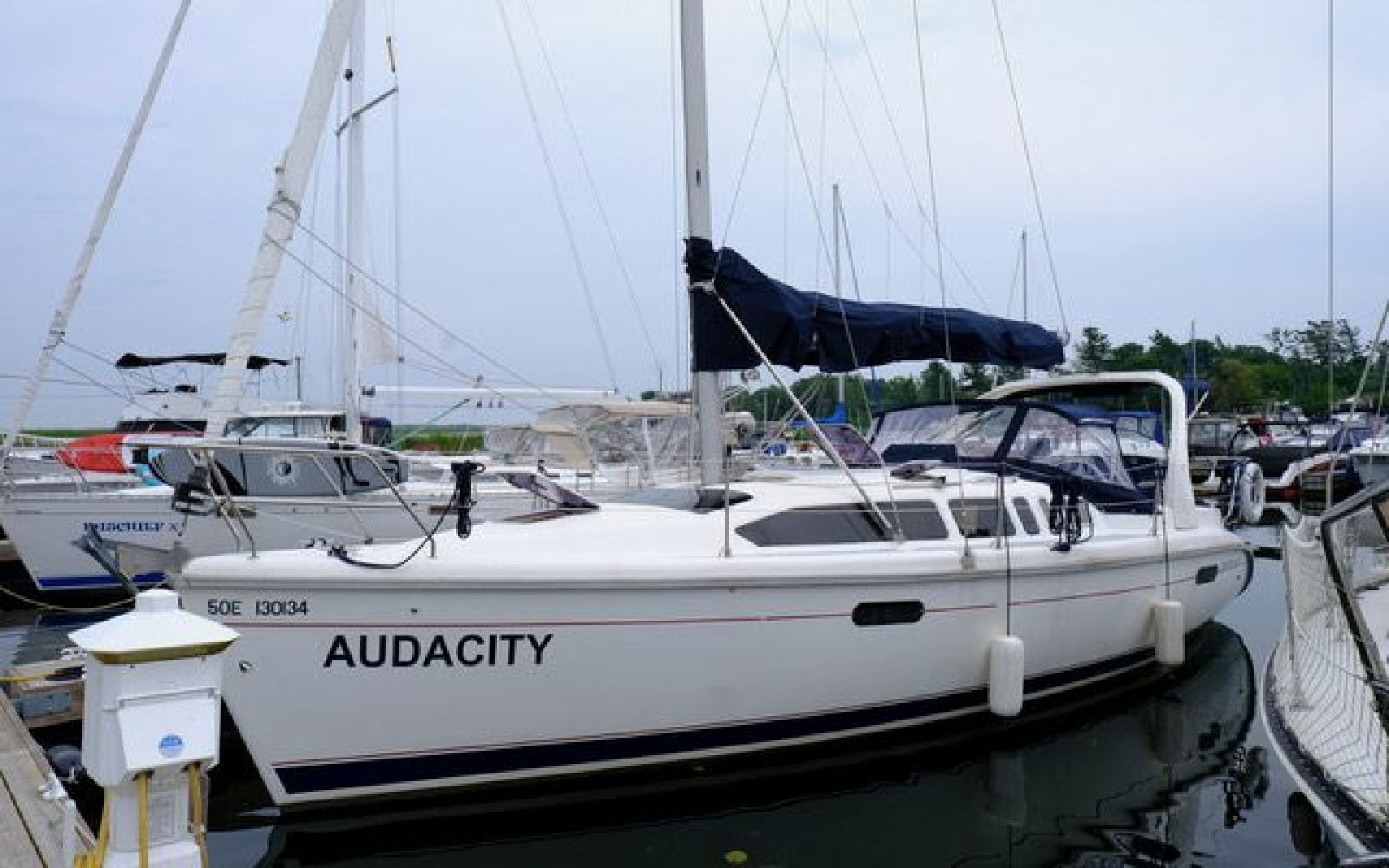 1997 Hunter 340 34