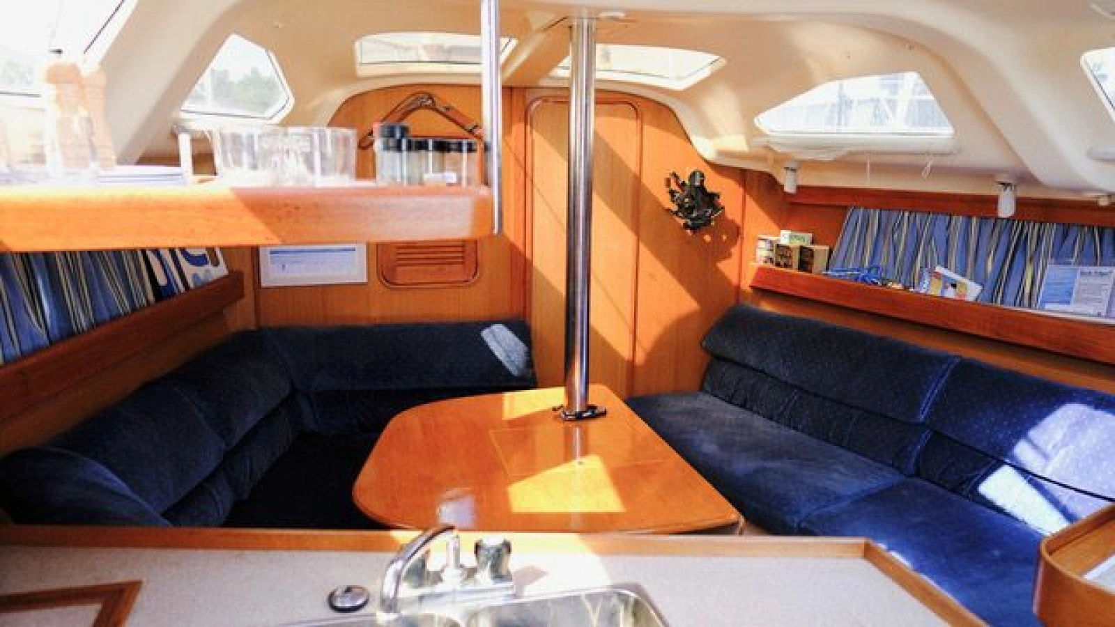 1997 Hunter 340 34