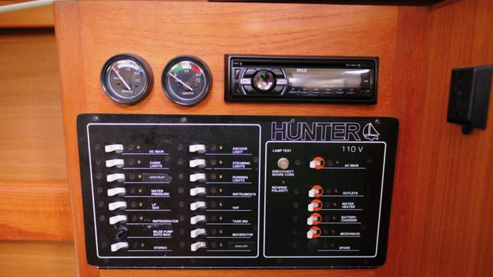 1997 Hunter 340 34