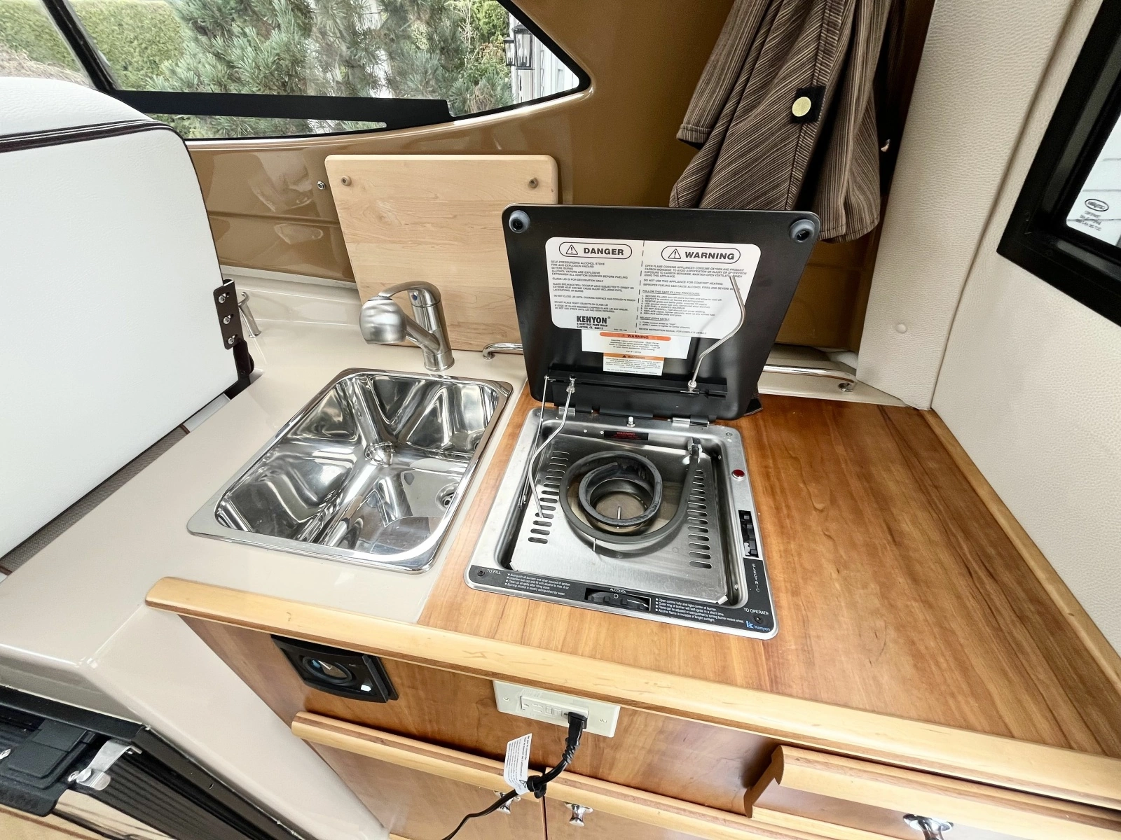 2017 Cutwater C-24 24