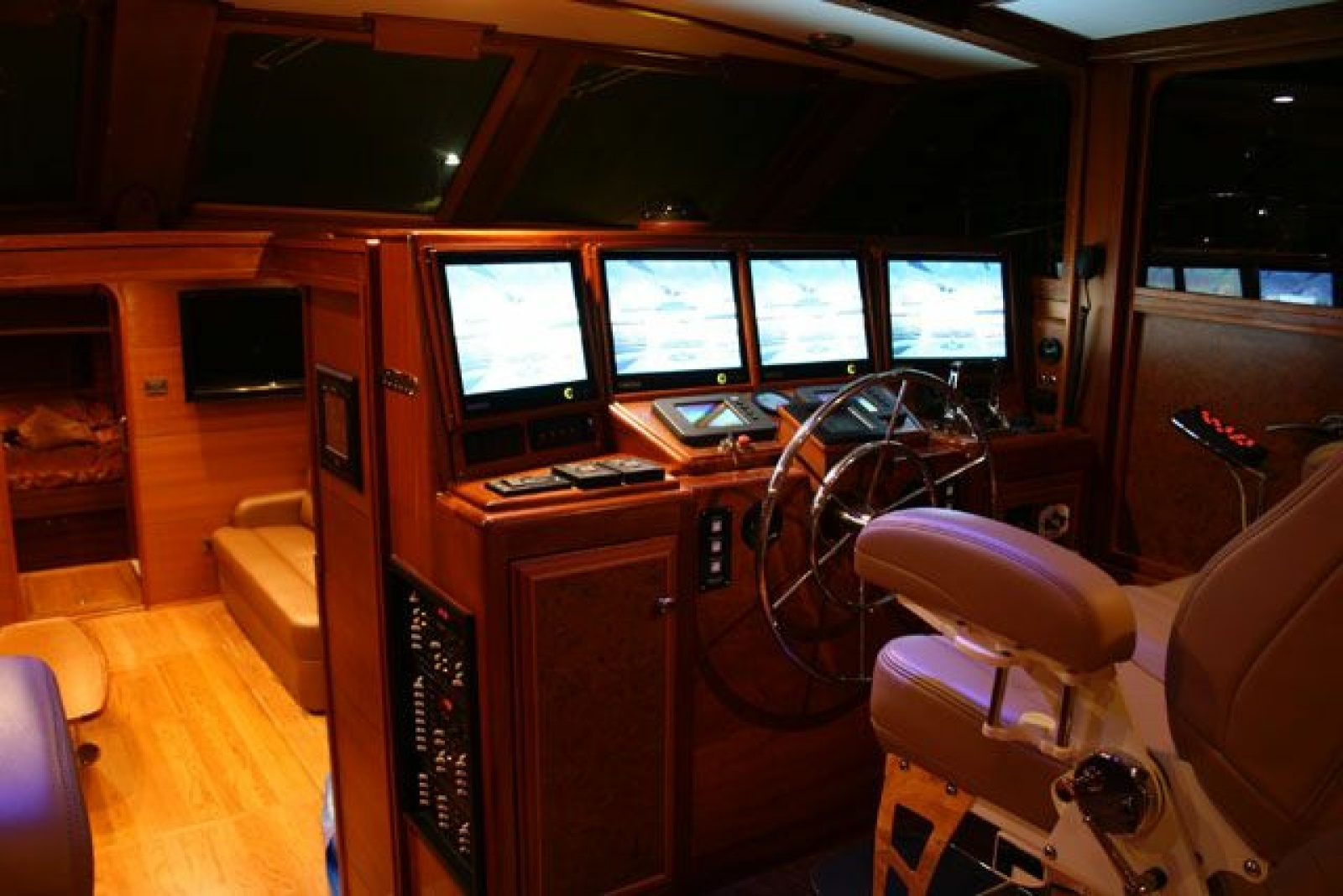 2009 Saint Custom Boats Model 65 Commuter 65