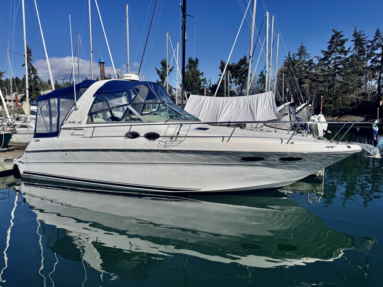 2000 Sea Ray 310 31
