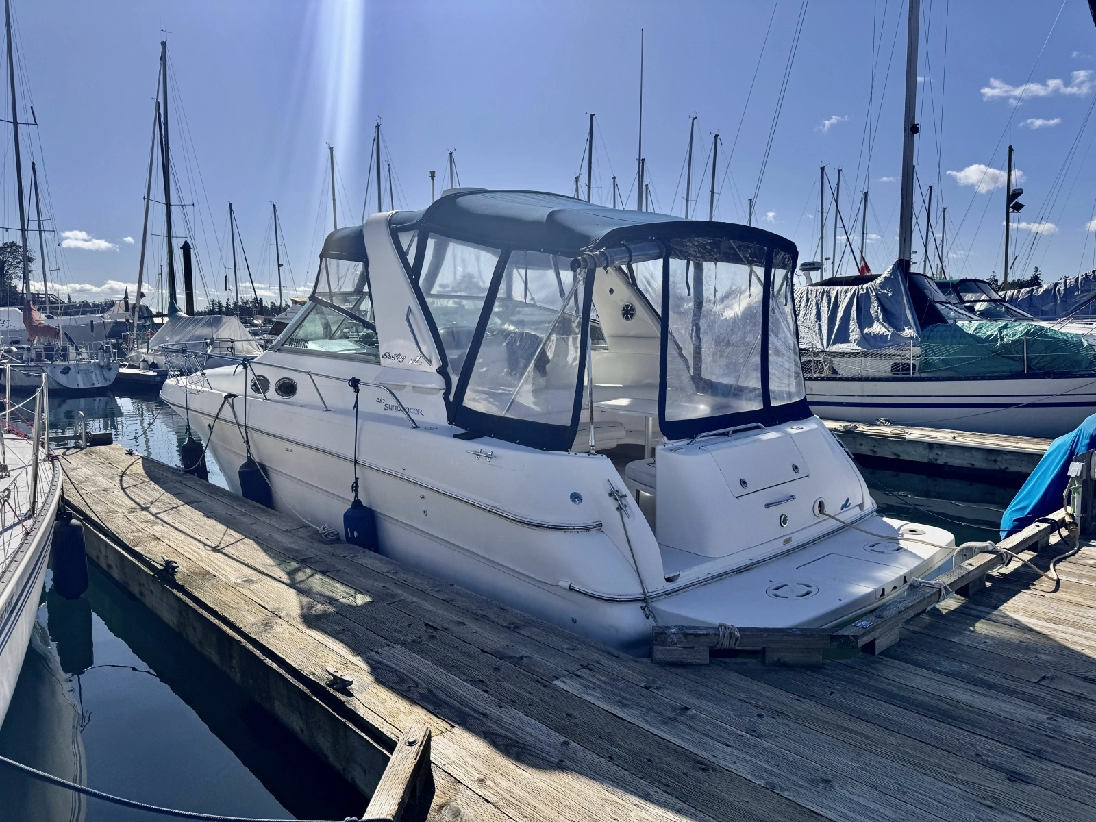 2000 Sea Ray 310 31