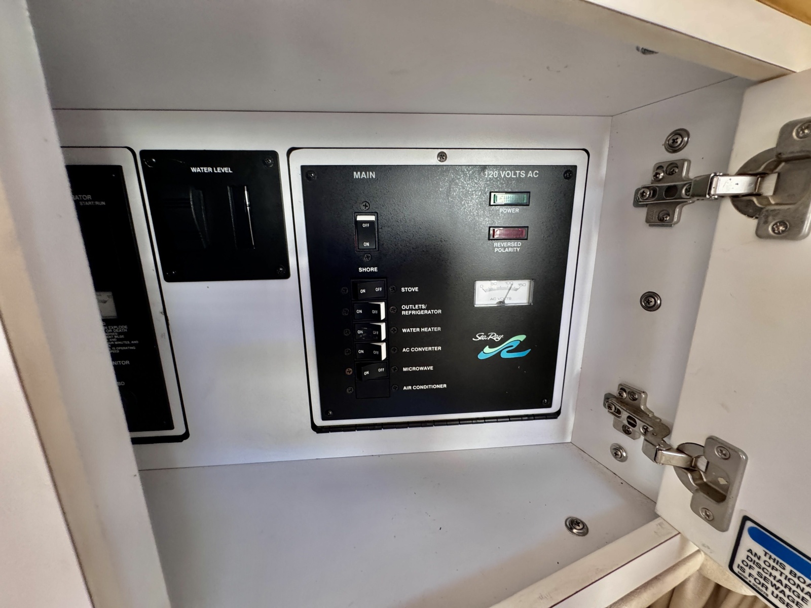 2000 Sea Ray 310 31