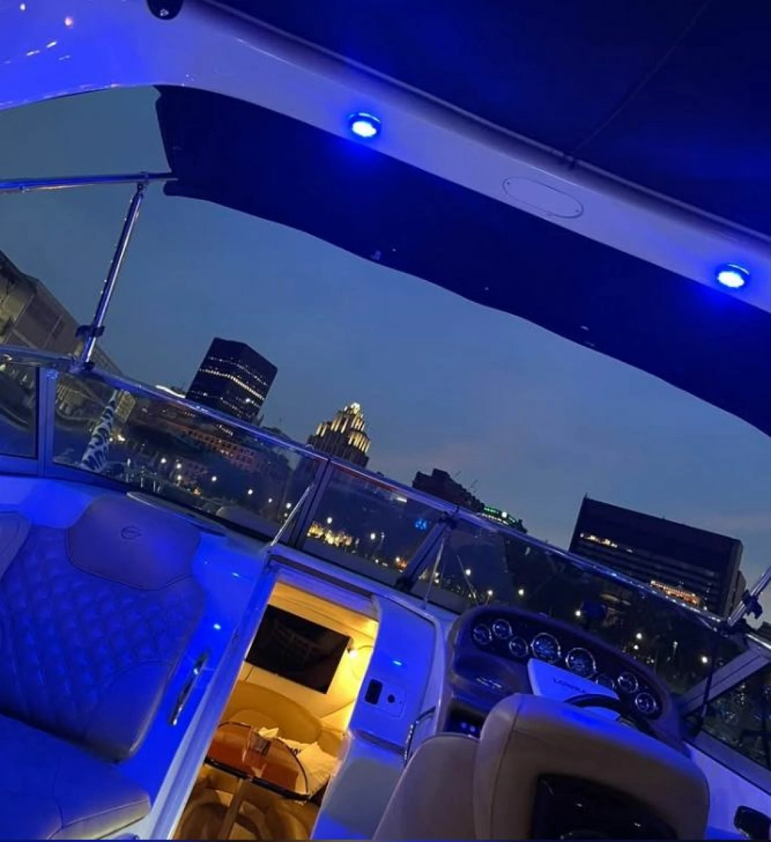 2011 Crownline 280 LPX (28 EP) 28