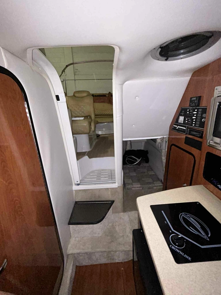 2011 Crownline 280 LPX (28 EP) 28