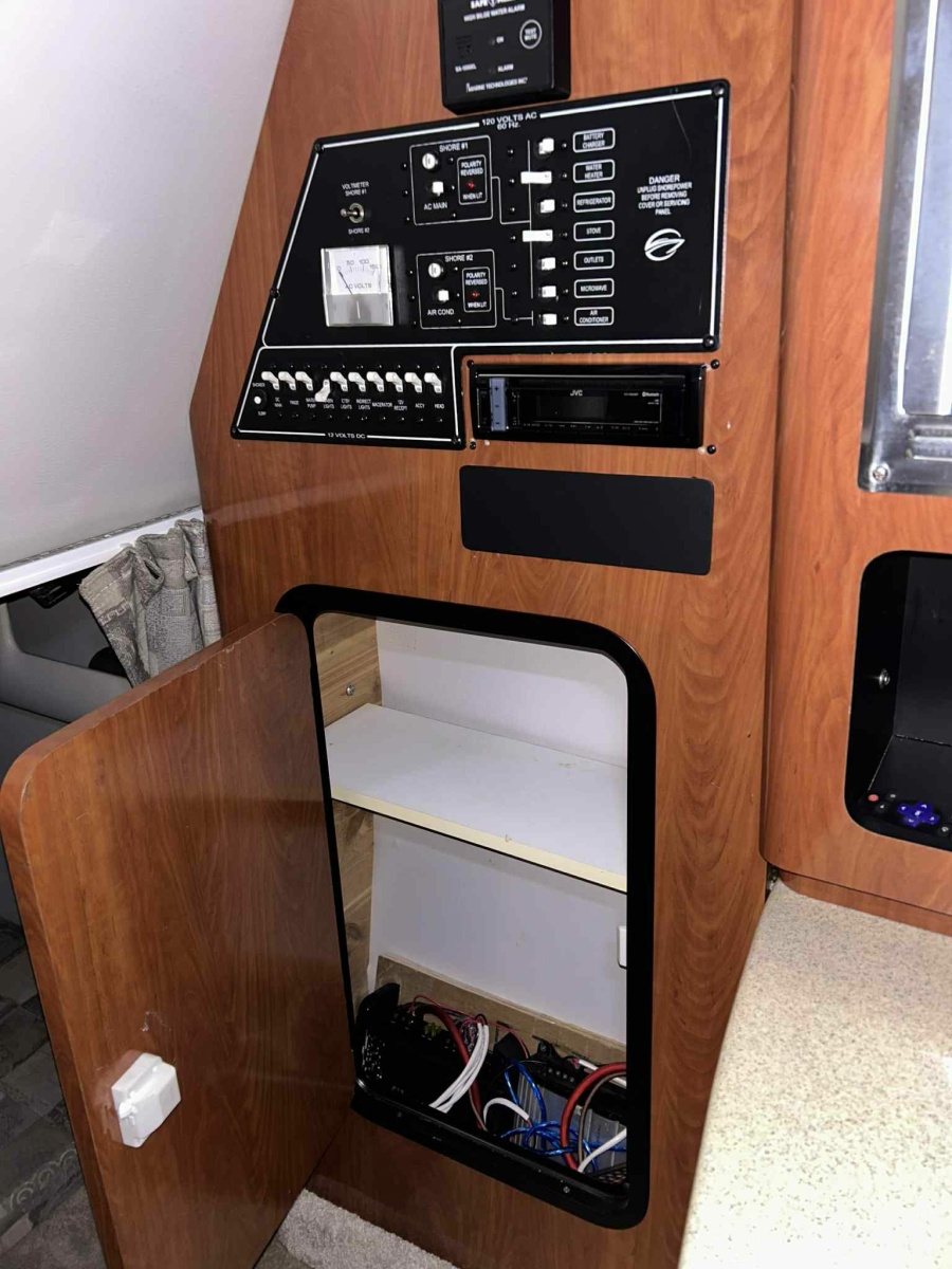 2011 Crownline 280 LPX (28 EP) 28