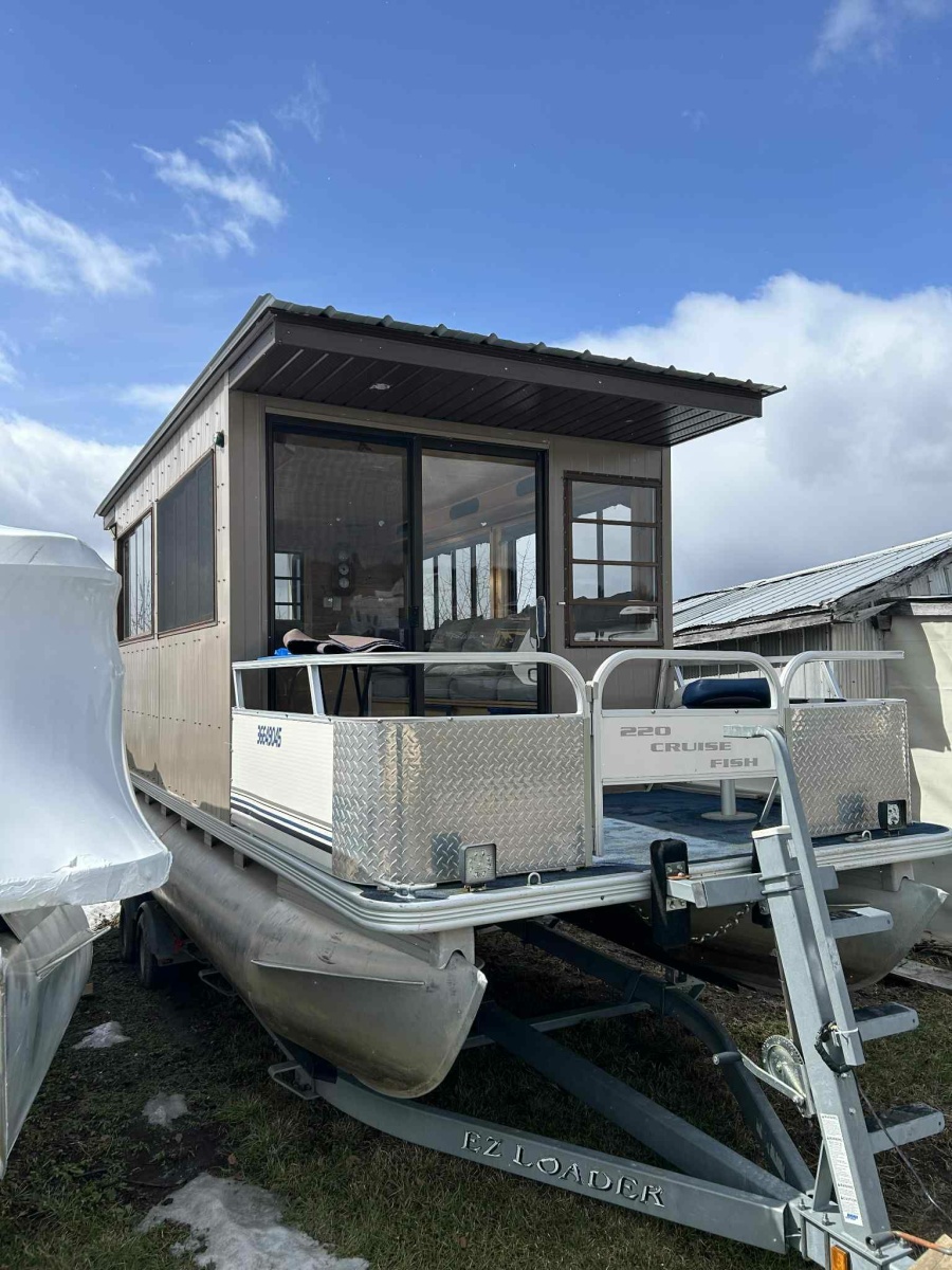 2019 Cruise Fish 220 22