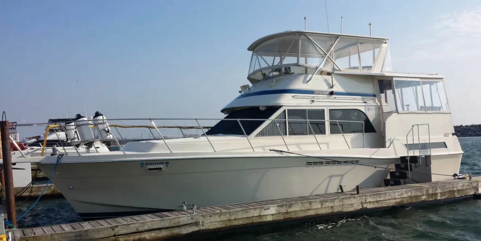 1987 Chris-Craft 427 Catalina 42