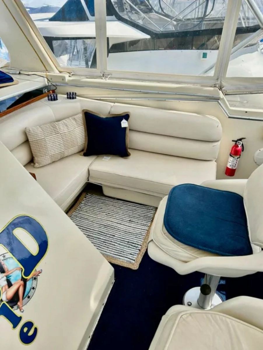 1987 Chris-Craft 427 Catalina 42
