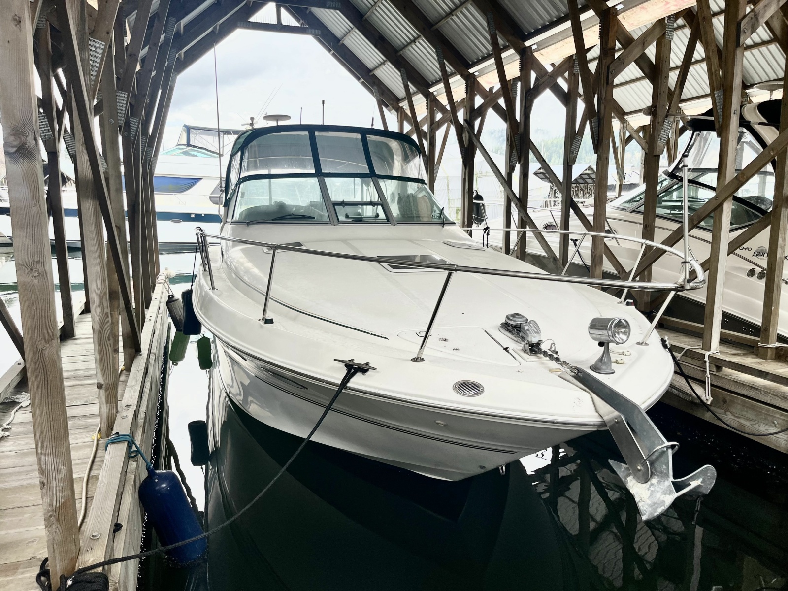 1999 Sea Ray 310 Sundancer 31
