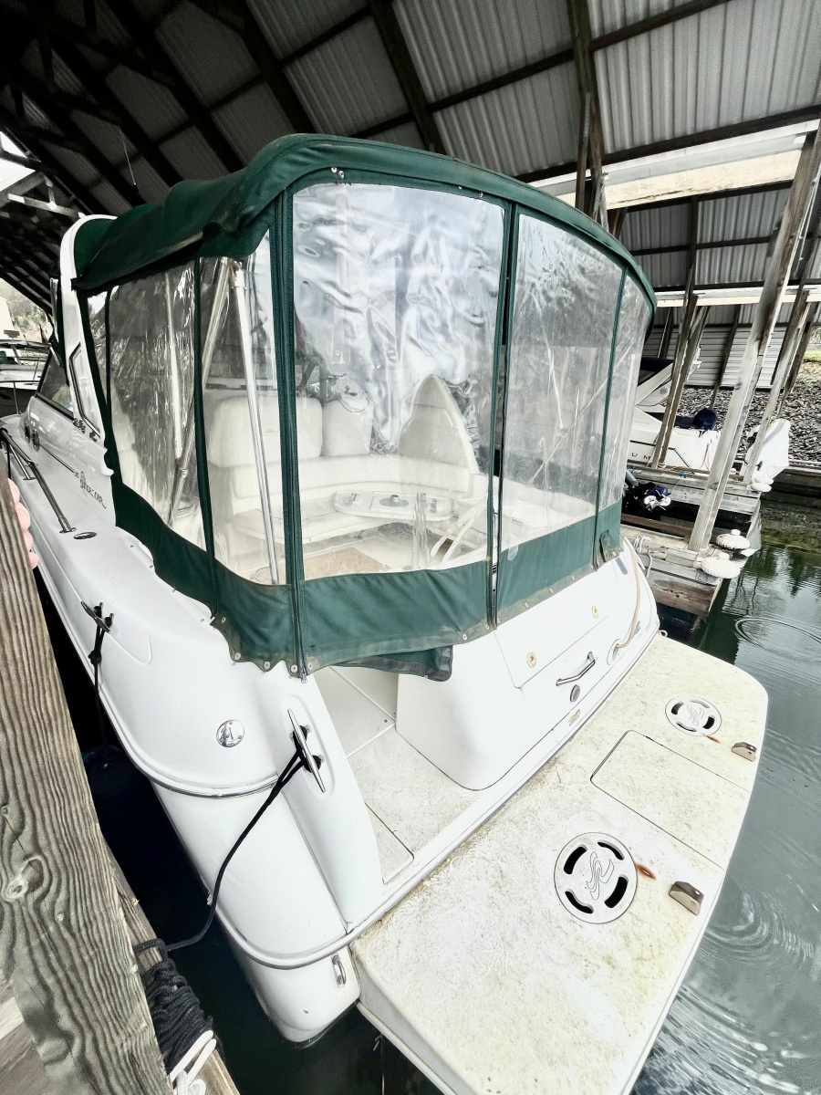 1999 Sea Ray 310 Sundancer 31