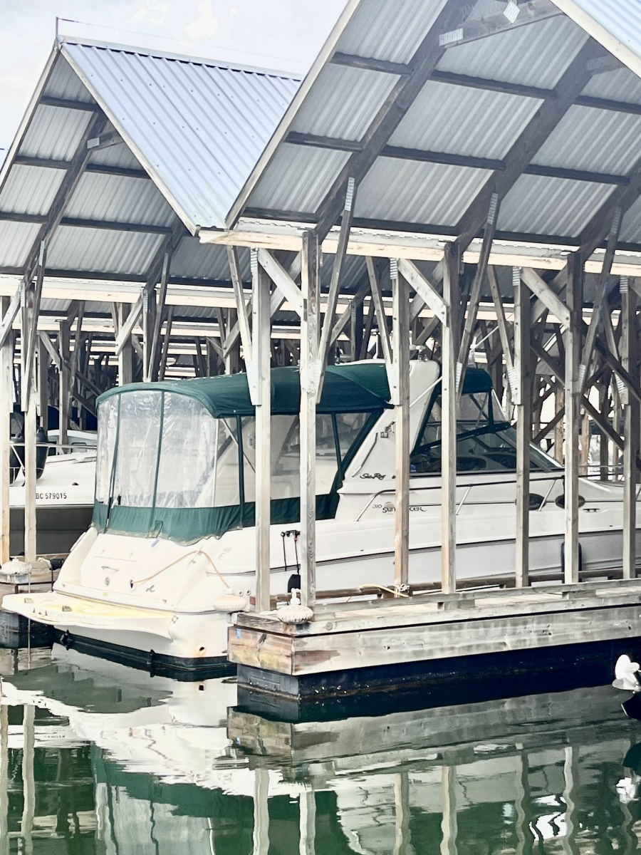 1999 Sea Ray 310 Sundancer 31