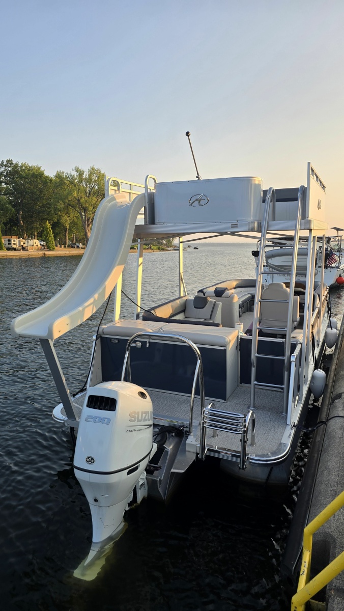 2023 Avalon Catalina 2585 CRFS Funship 25