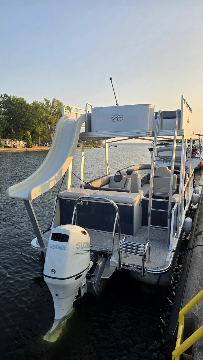 2023 Avalon Catalina 2585 CRFS Funship 25