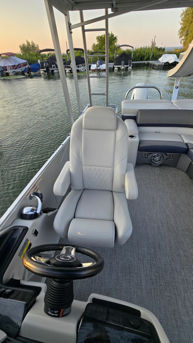2023 Avalon Catalina 2585 CRFS Funship 25