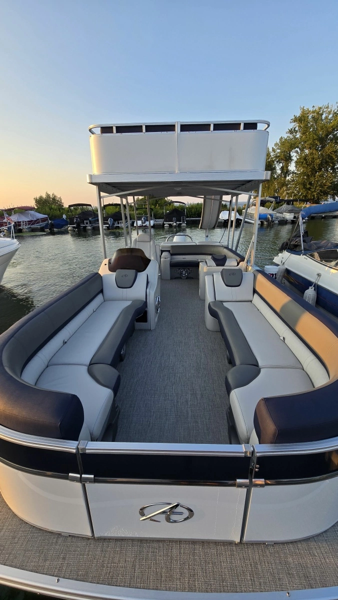 2023 Avalon Catalina 2585 CRFS Funship 25