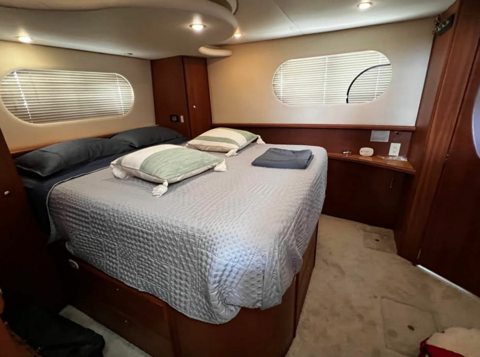 2004 Silverton 43 Motor Yacht 43