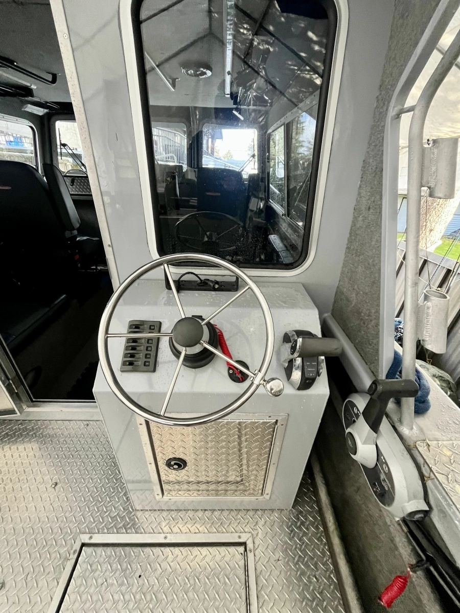 2017 ThunderJet Pilot 26 26