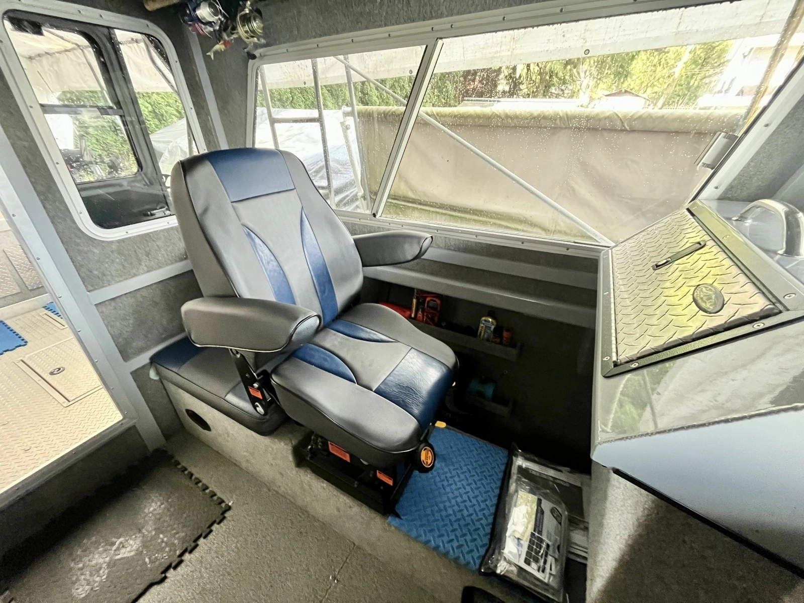 2017 ThunderJet Pilot 26 26