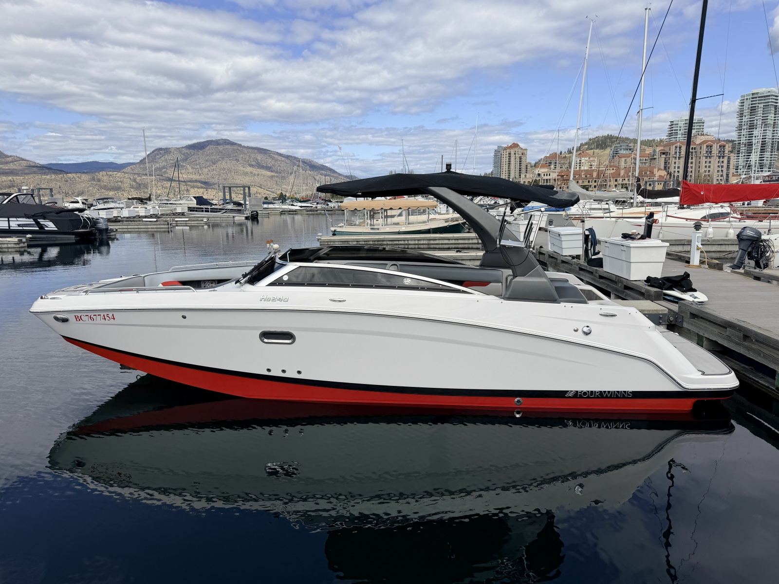 2023 Four Winns HD240 RS Surf 24