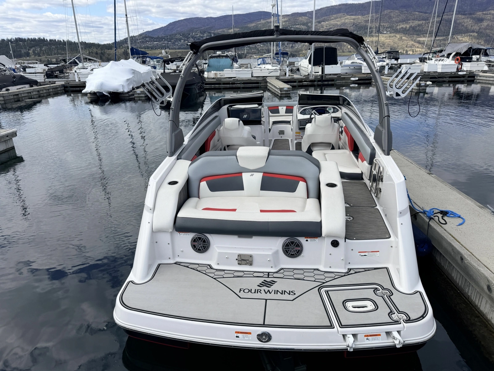 2023 Four Winns HD240 RS Surf 24