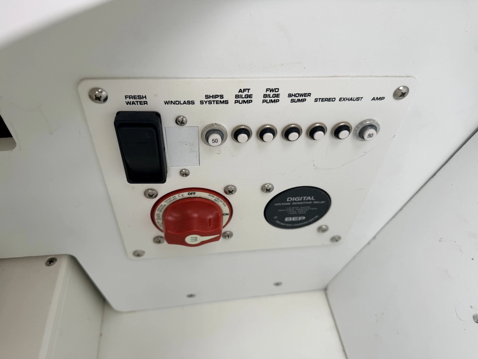 2023 Four Winns HD240 RS Surf 24