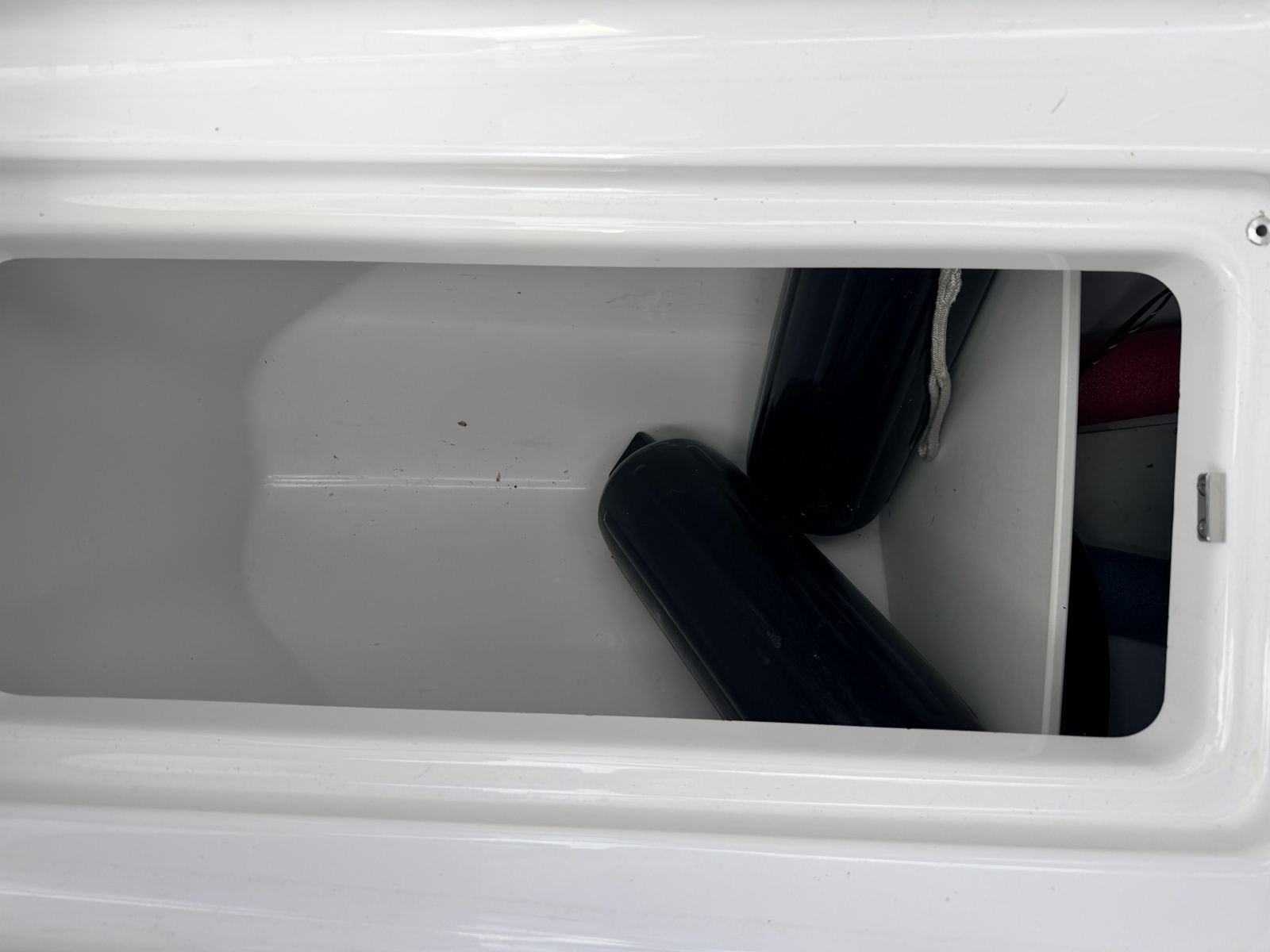2023 Four Winns HD240 RS Surf 24