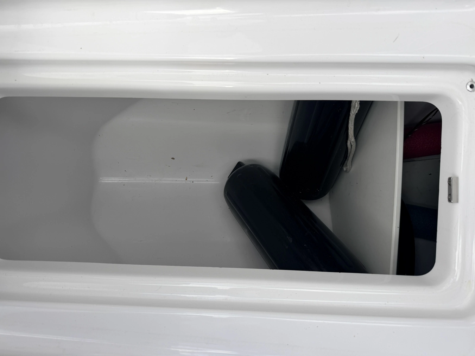 2023 Four Winns HD240 RS Surf 24