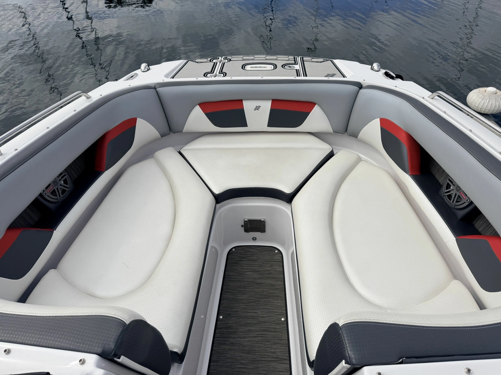 2023 Four Winns HD240 RS Surf 24