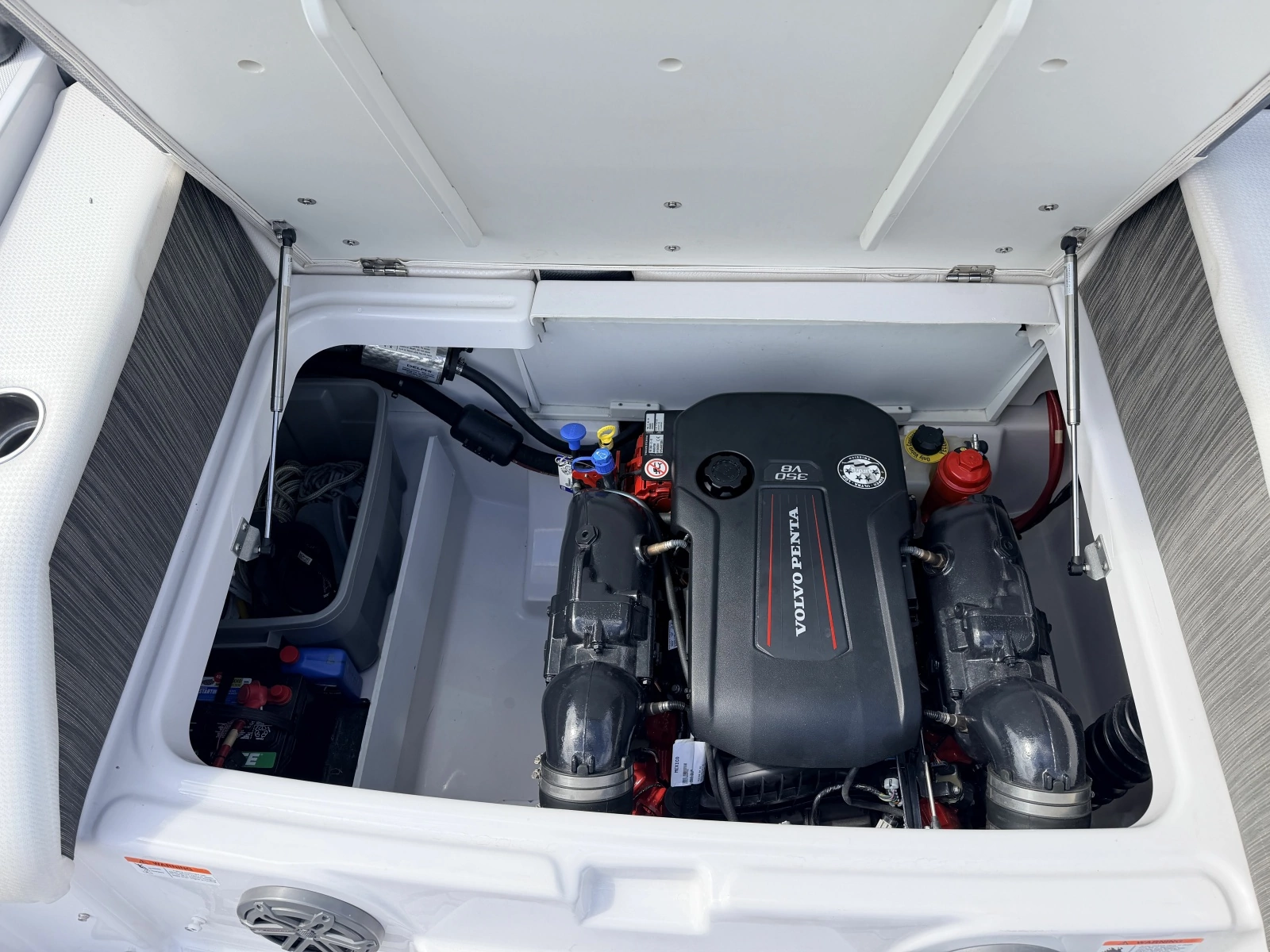 2023 Four Winns HD240 RS Surf 24