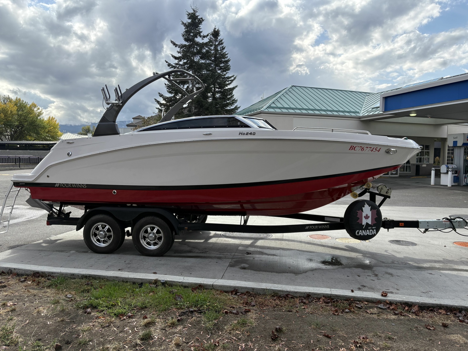 2023 Four Winns HD240 RS Surf 24