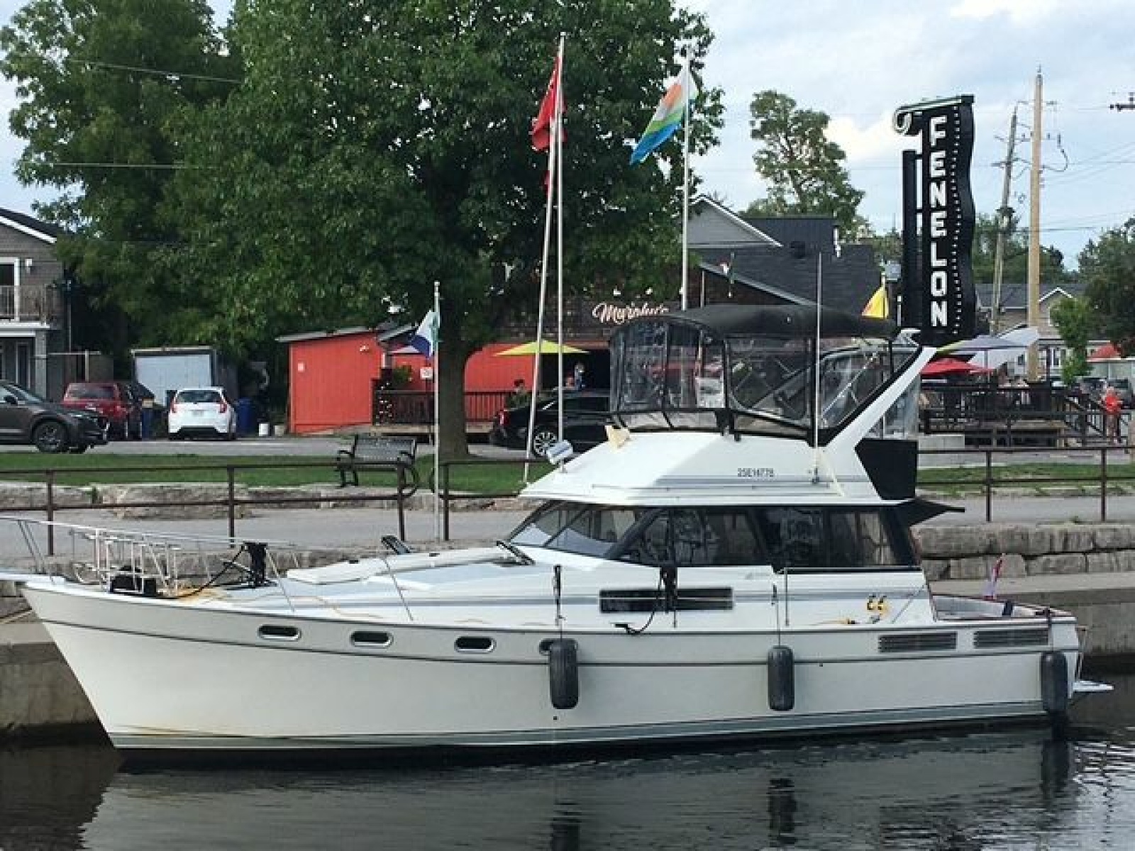 1990 Bayliner 3888 Motoryacht 38