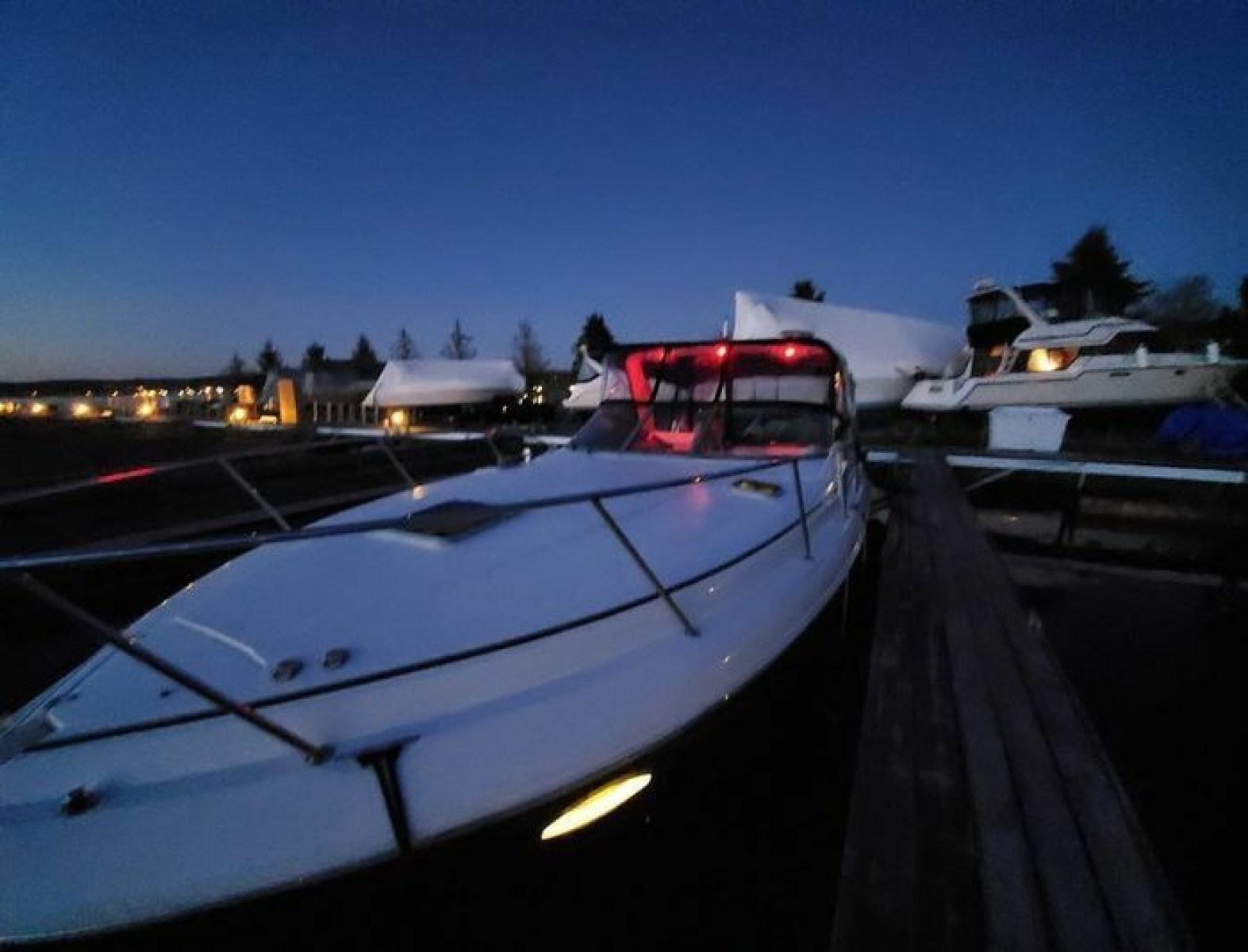 2008 Rinker 320 32