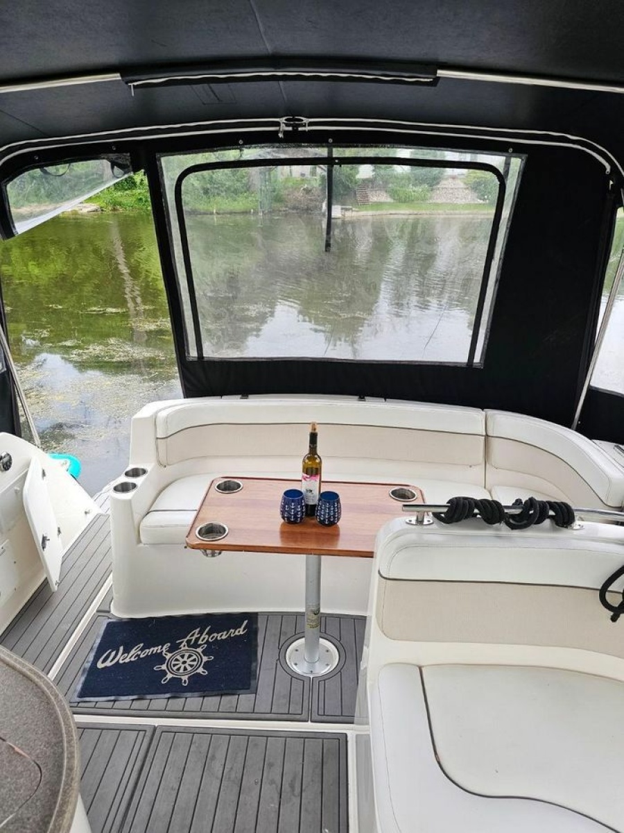 2008 Rinker 320 32