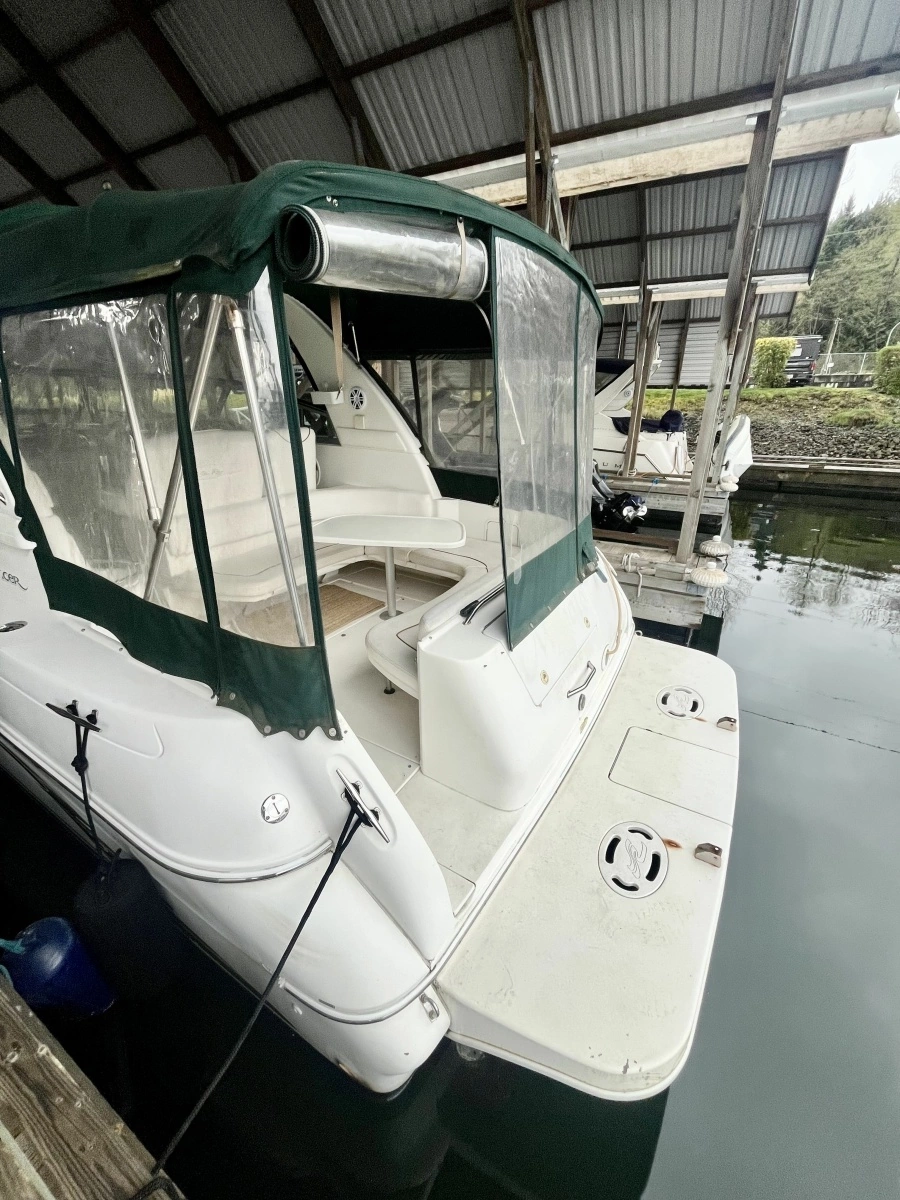 1999 Sea Ray 310 Sundancer 31