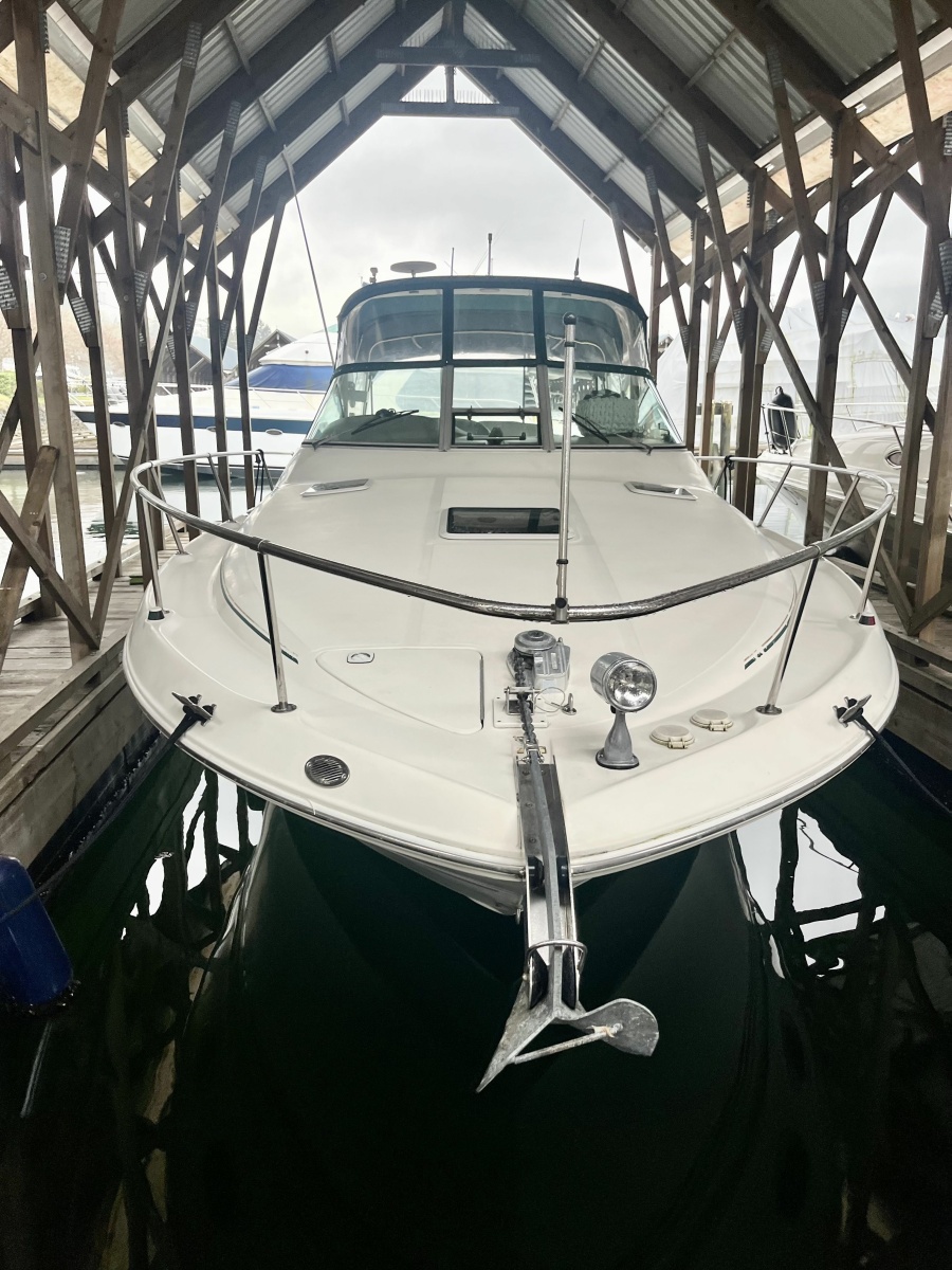 1999 Sea Ray 310 Sundancer 31