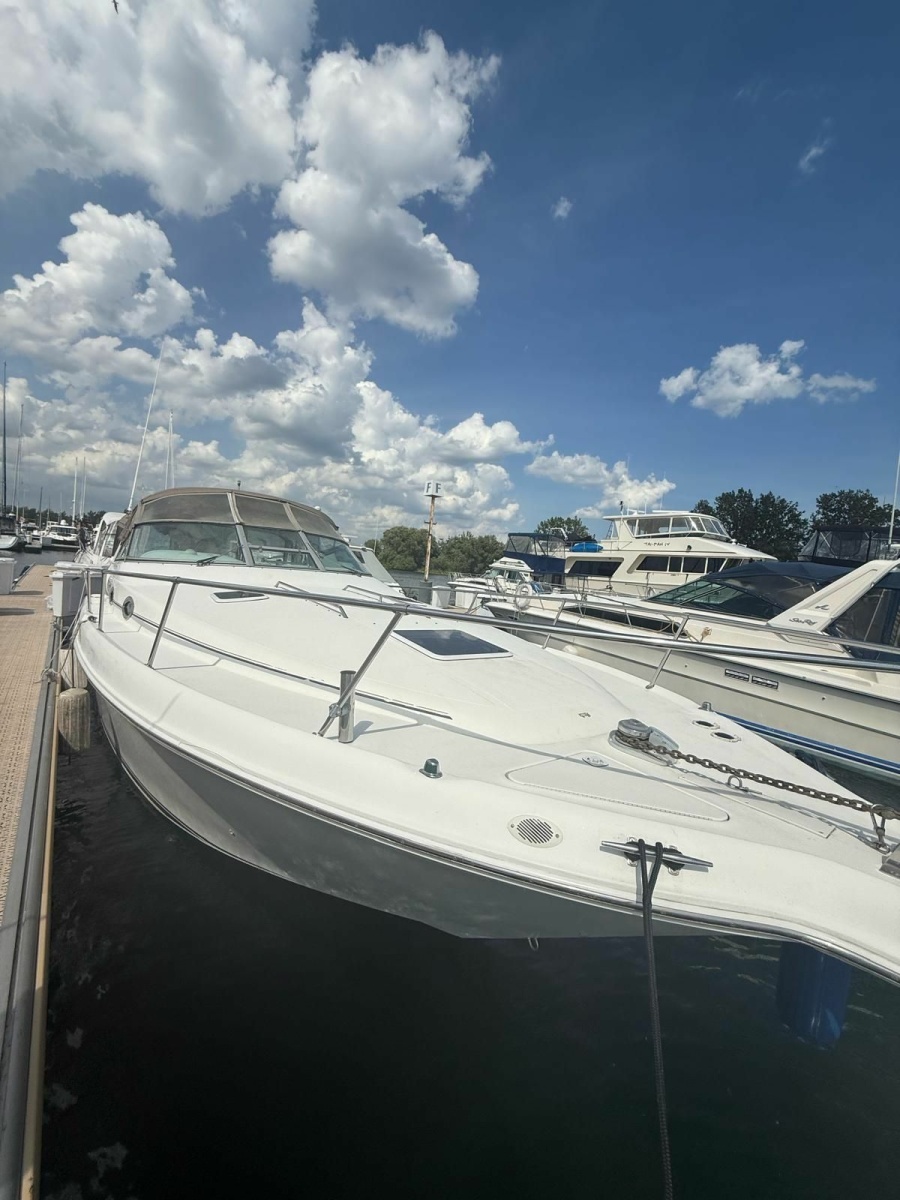 1997 Sea Ray 330 Sundancer 33