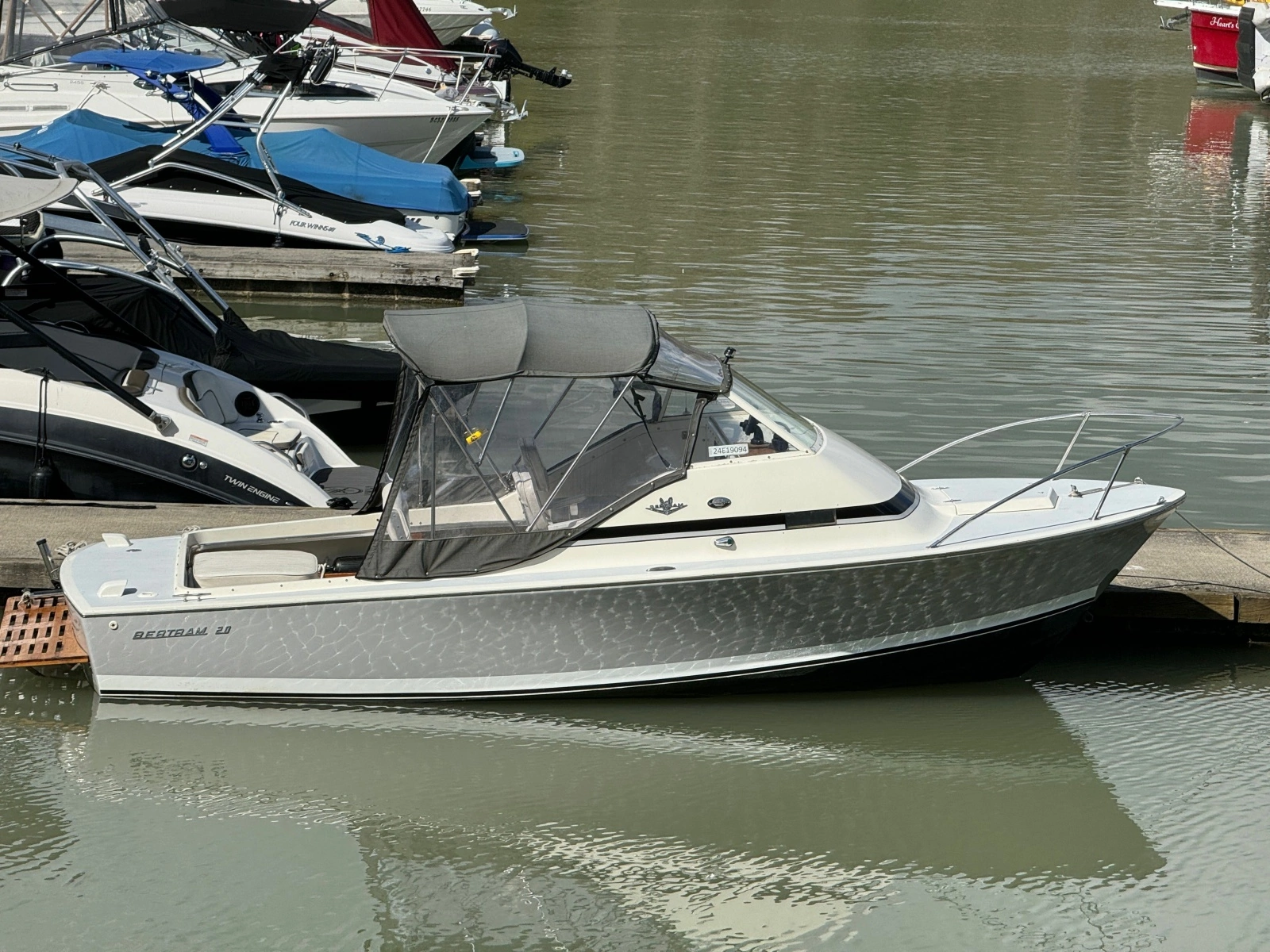 1966 Bertram 20 Bahia Mar 20