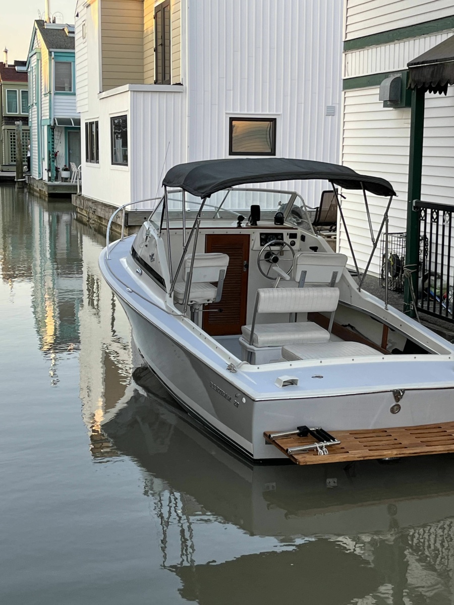 1966 Bertram 20 Bahia Mar 20
