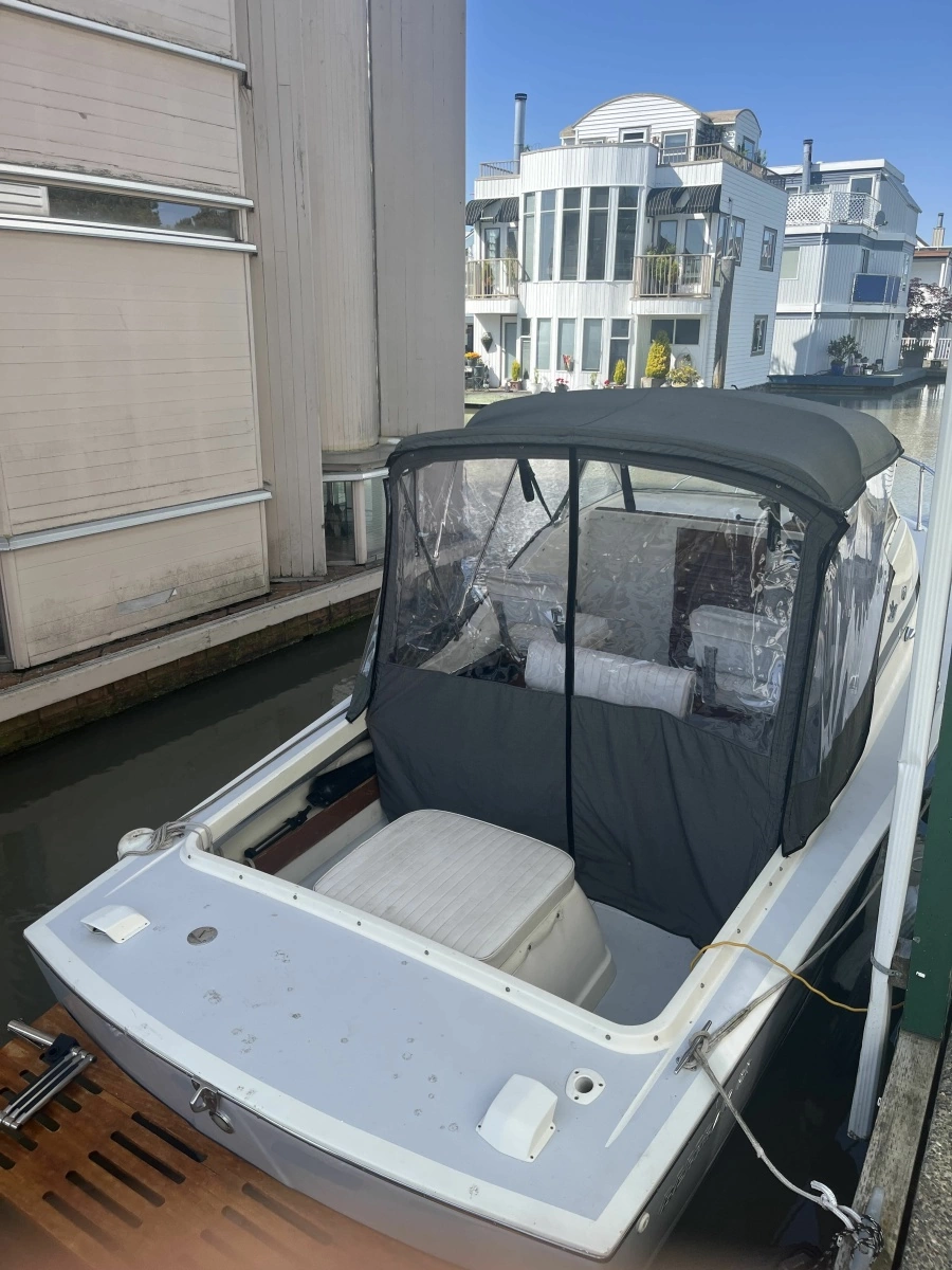 1966 Bertram 20 Bahia Mar 20