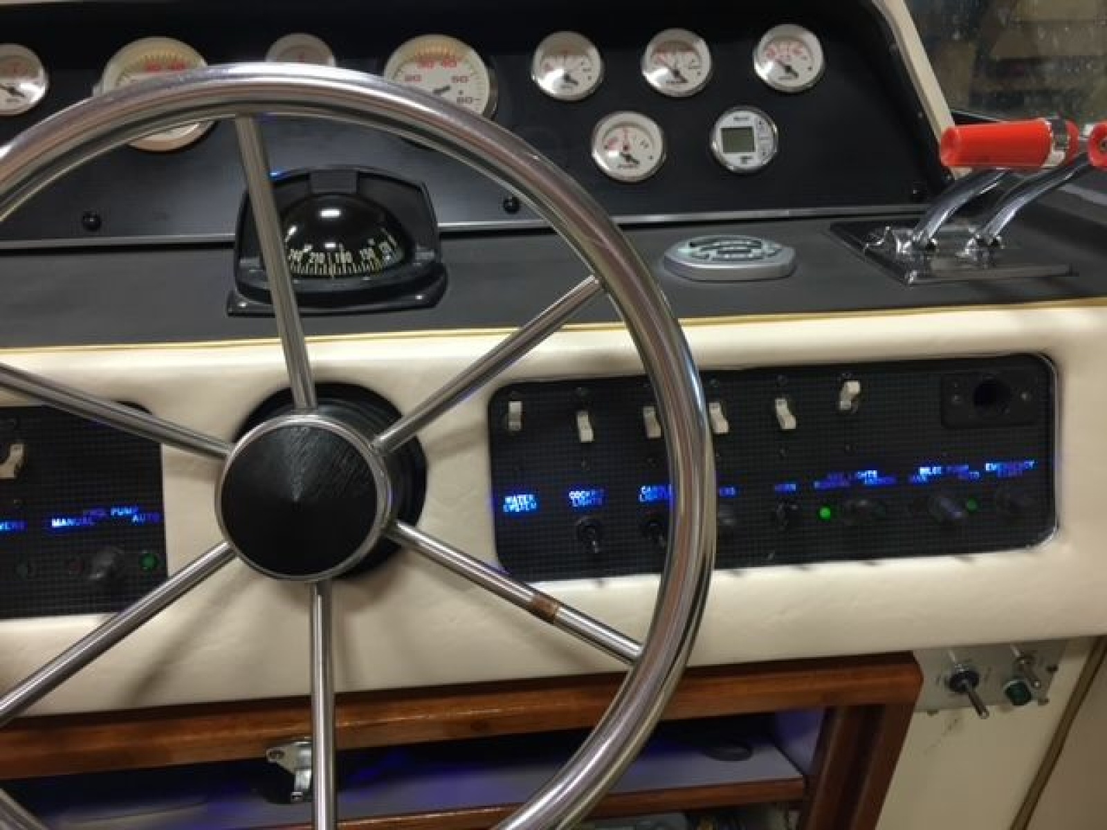 1986 Sea Ray 300 Weekender 30