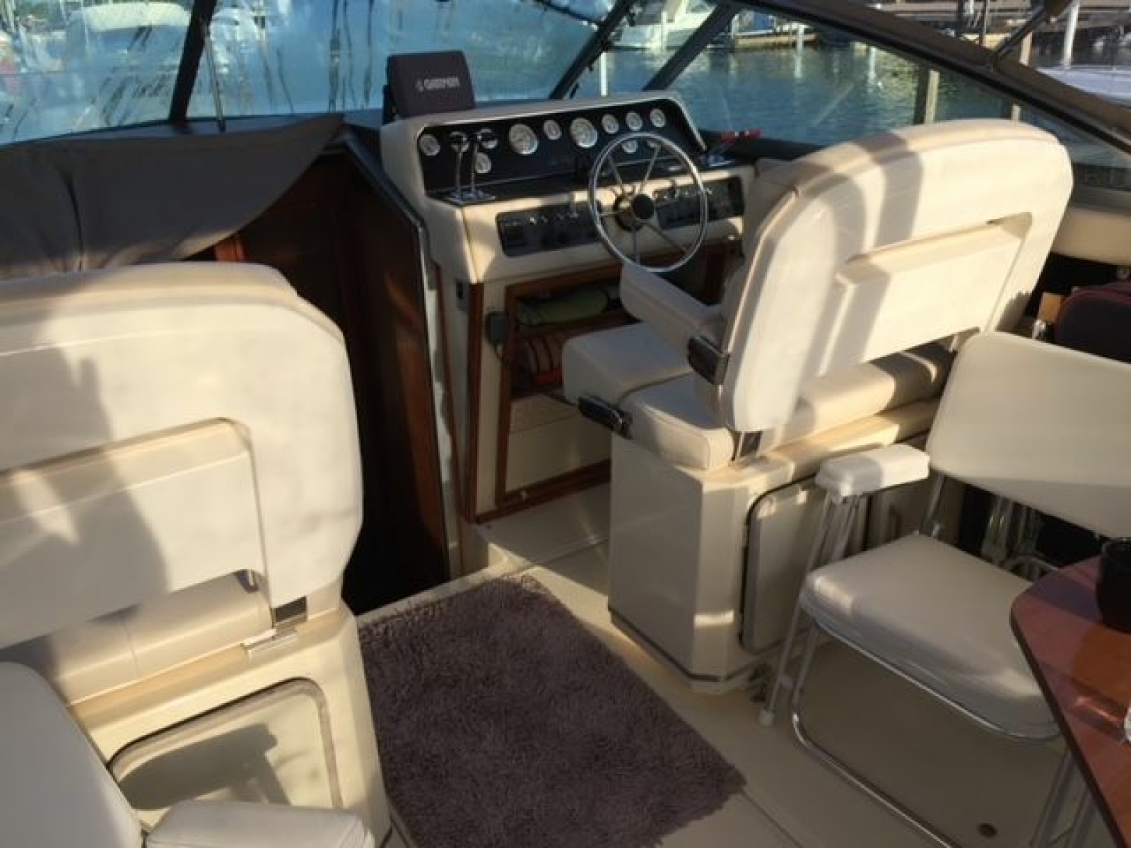 1986 Sea Ray 300 Weekender 30