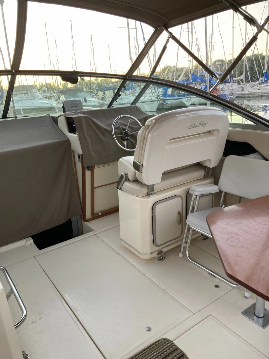 1986 Sea Ray 300 Weekender 30