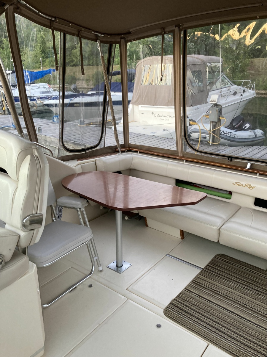 1986 Sea Ray 300 Weekender 30