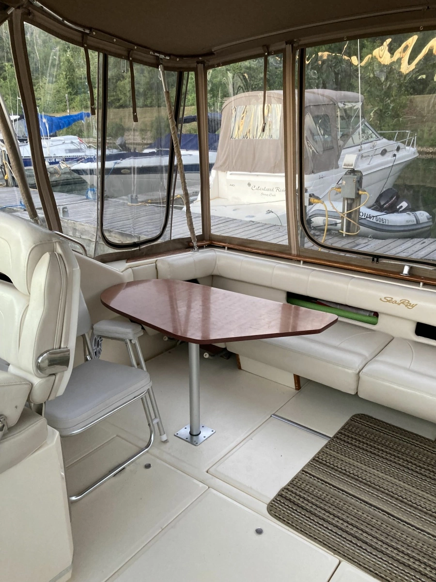 1986 Sea Ray 300 Weekender 30
