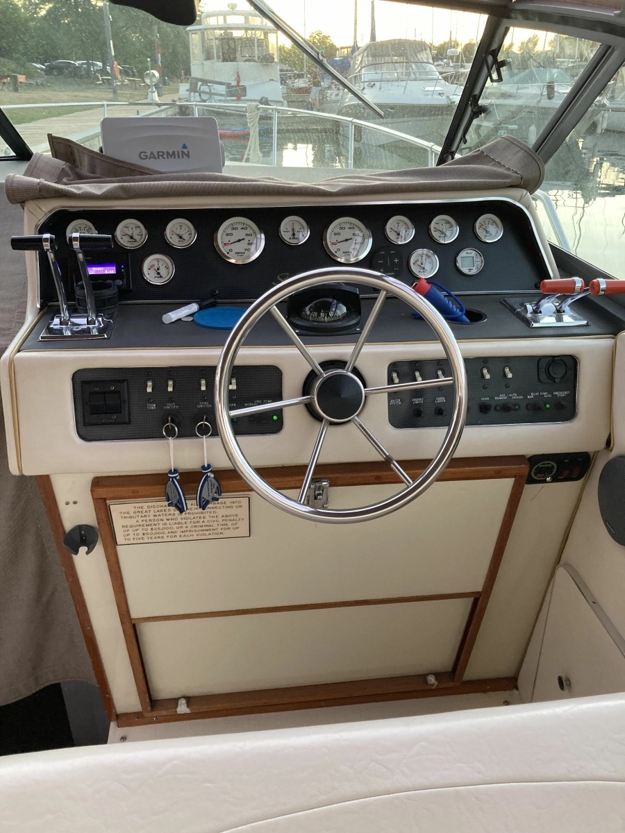 1986 Sea Ray 300 Weekender 30