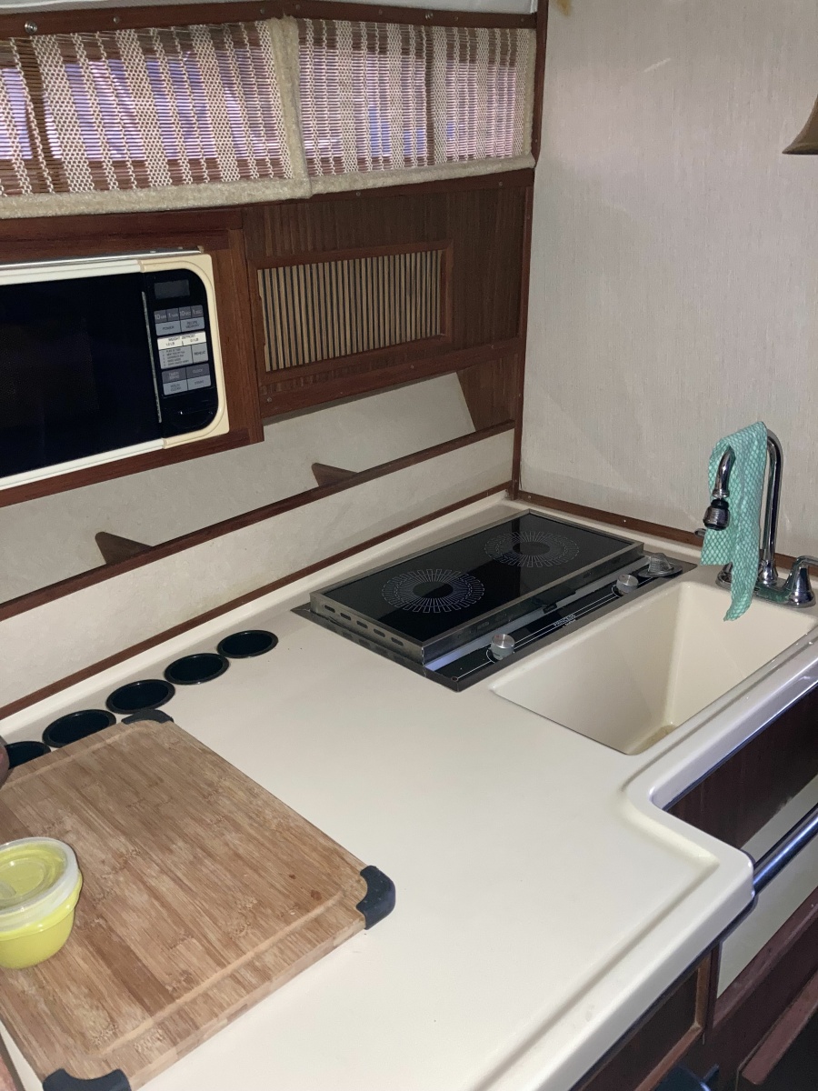 1986 Sea Ray 300 Weekender 30